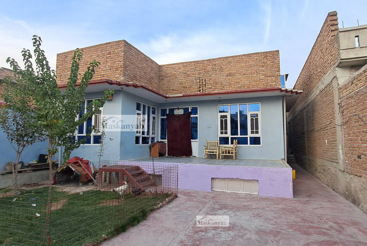 Four-room house for sale in District 8, Kabul