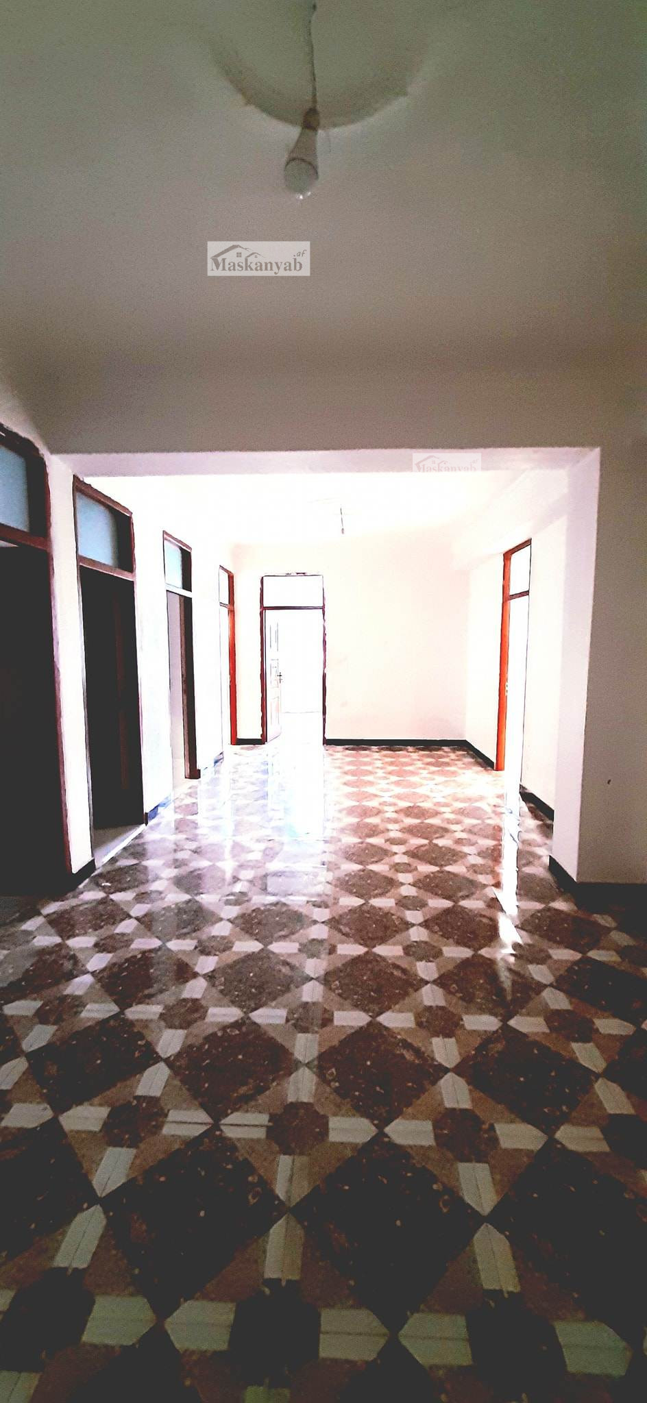 Four-room apartment for rent in Fifth Street of Taimani Project