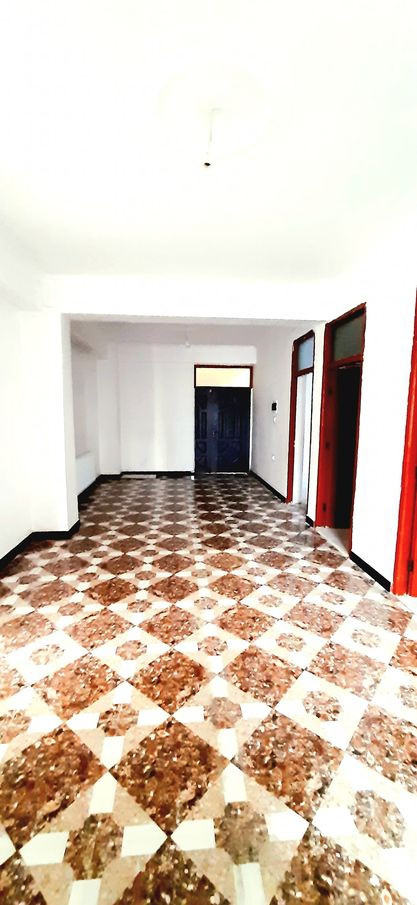 Four-room apartment for rent in Fifth Street of Taimani Project