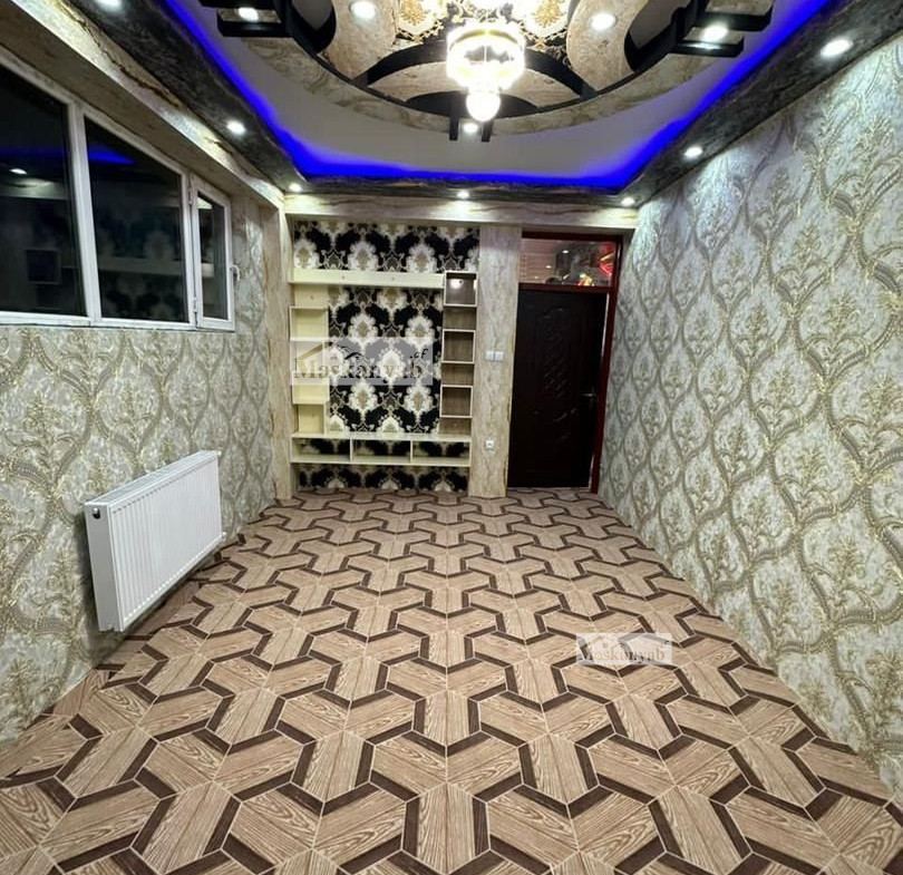 Four-room apartment for sale on Fifth Street of Taimani