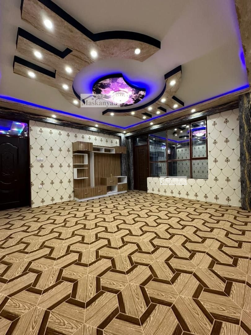 Four-room apartment for sale on Fifth Street of Taimani
