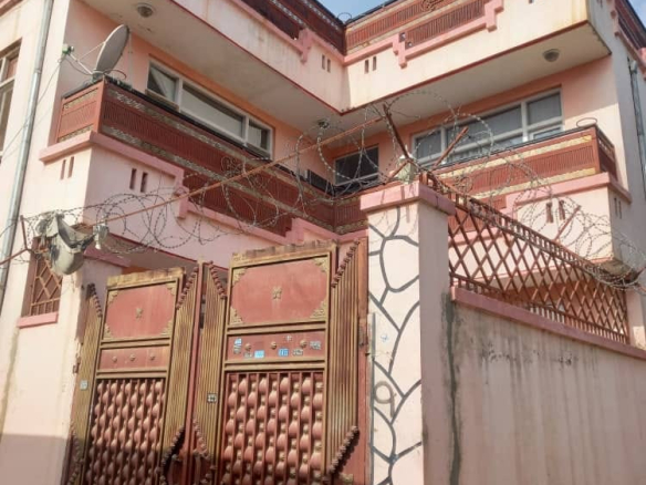 Four-room house for sale in District 7