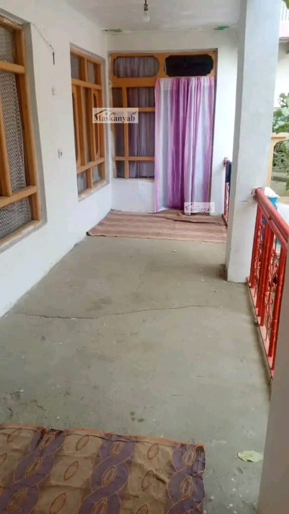 Four-room house for sale in Sarak-e New, Karte New