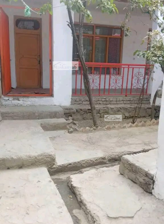 Four-room house for sale in Sarak-e New, Karte New