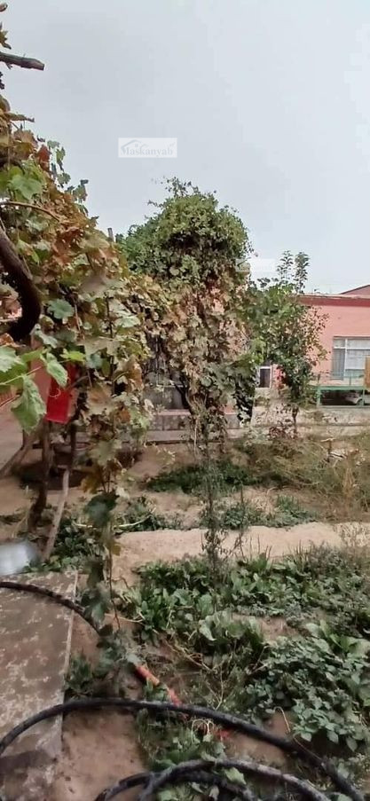 Seven rooms house for sale in Lab-e Jar Square