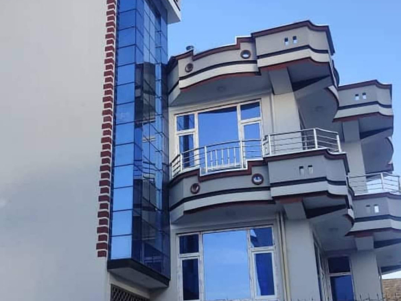 Six-room house for sale in District 7, Kabul