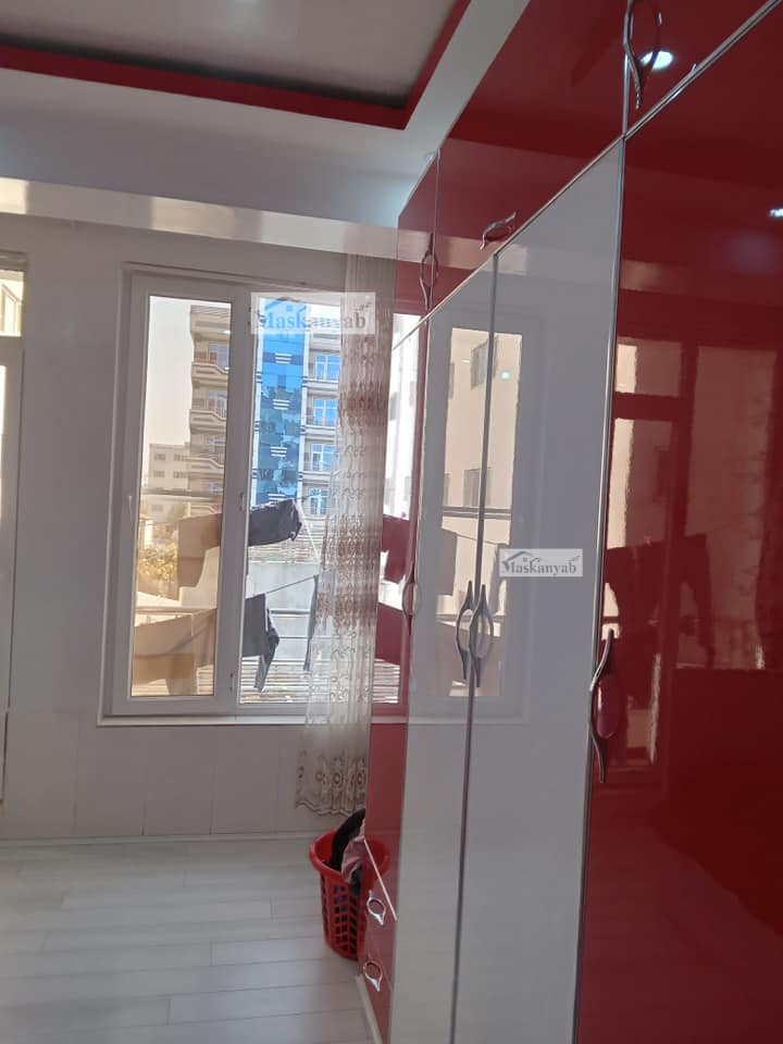 Three-room apartment for sale on Fifth Street of Taimani Project