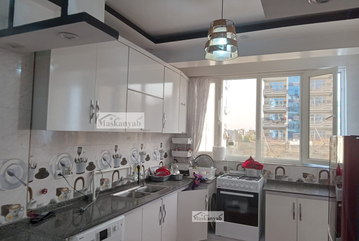 Three-room apartment for sale on Fifth Street of Taimani Project