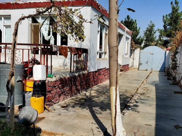 Three-room house for sale in Karte new, on Hill