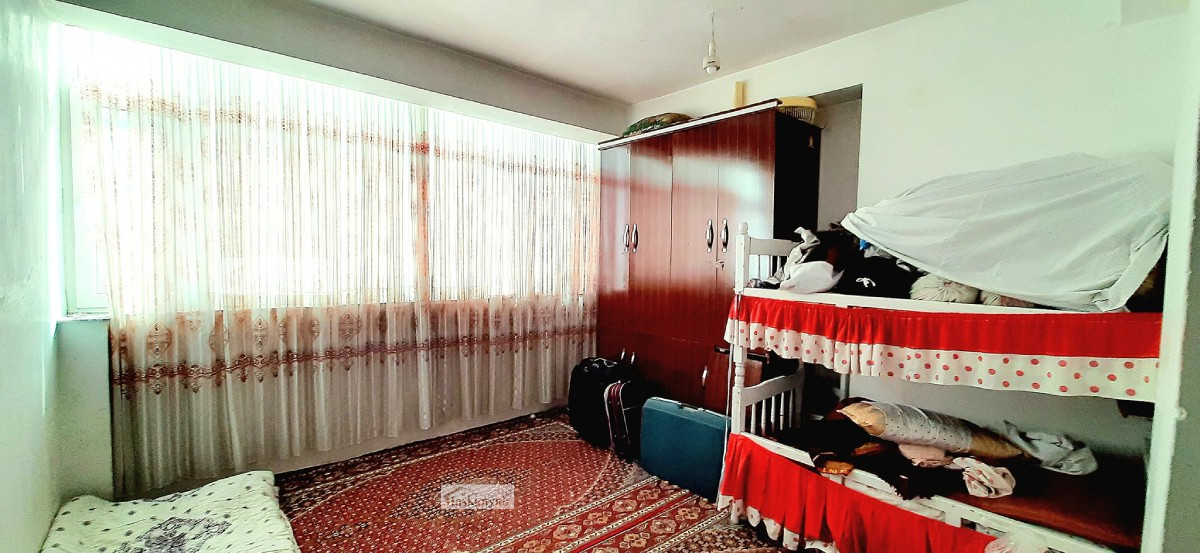 Two-room apartment for rent on Fourth Street of Taimani Project