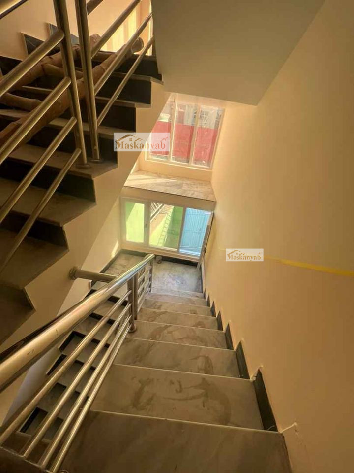 Five-room house for sale in District 10, Kabul