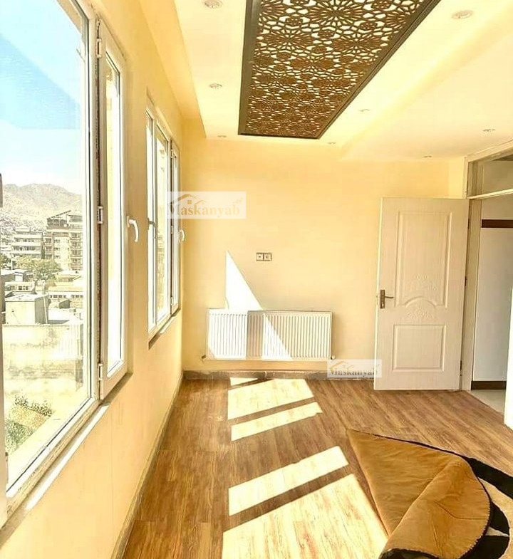 Four-room apartment for sale in District 4