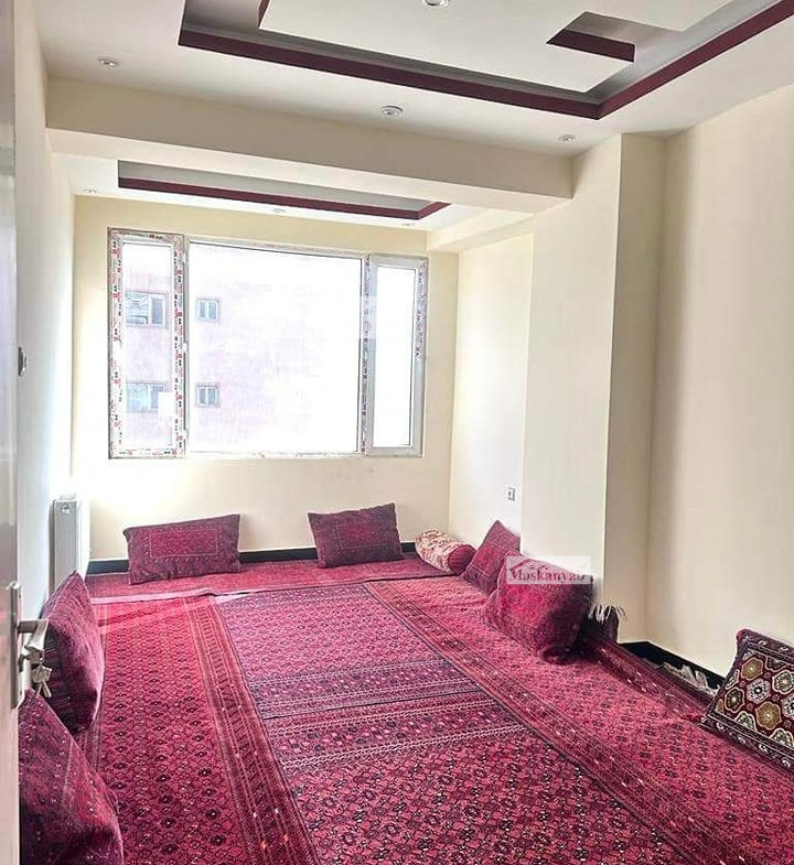 Four-room apartment for sale in District 4