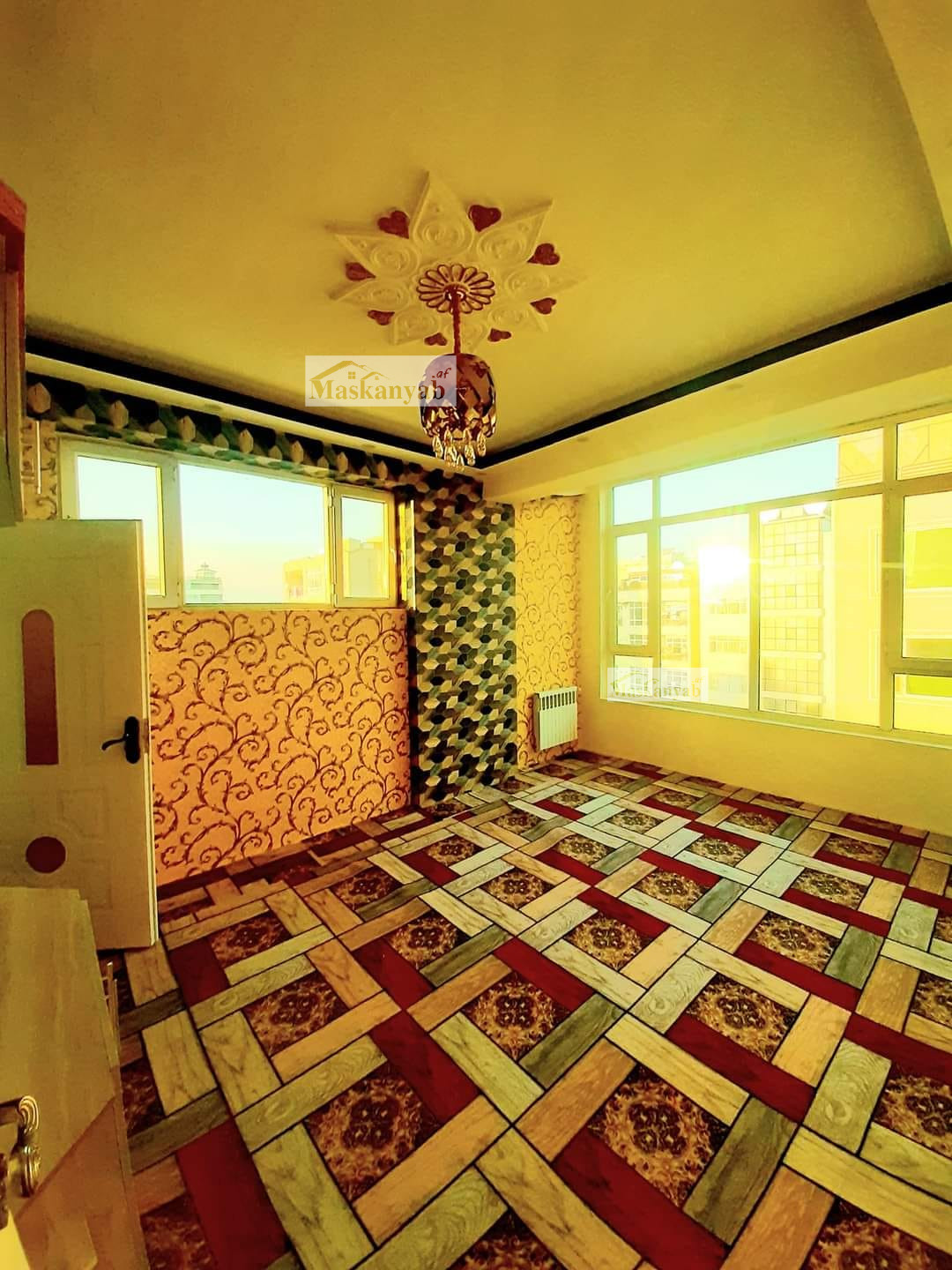 Four-room apartment for sale on 4th Street of Taimani