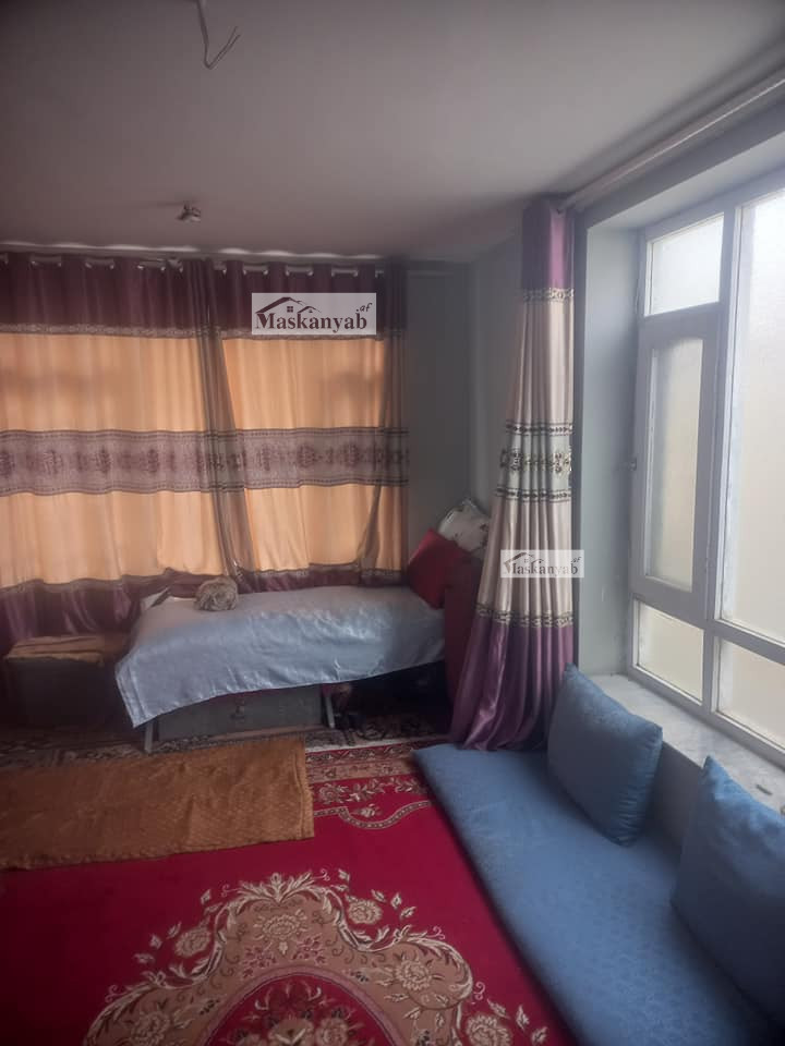 Six-room house for mortgage in District 10, Kabul