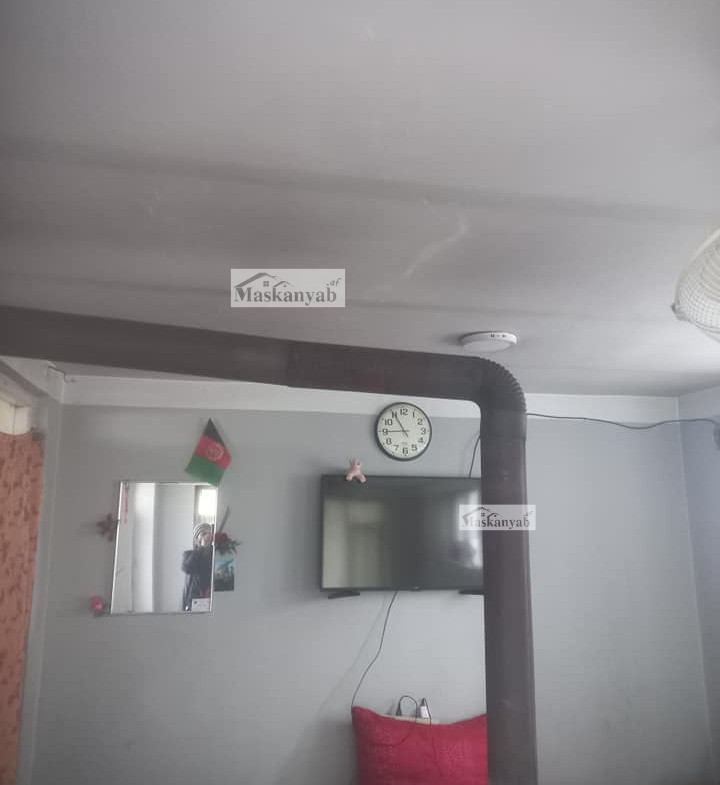 Six-room house for mortgage in District 10, Kabul