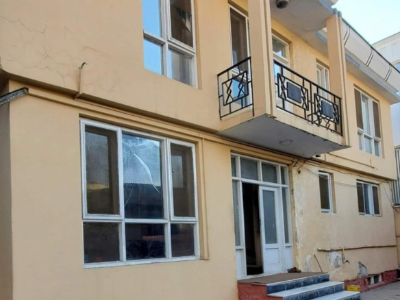 Three-floor house for sale in Wazir Akbar Khan