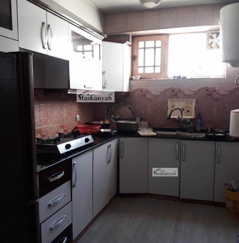 Three-room apartment for rent in Taimani Project