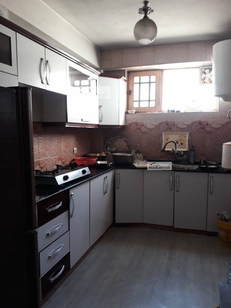 Three-room apartment for rent in Taimani Project