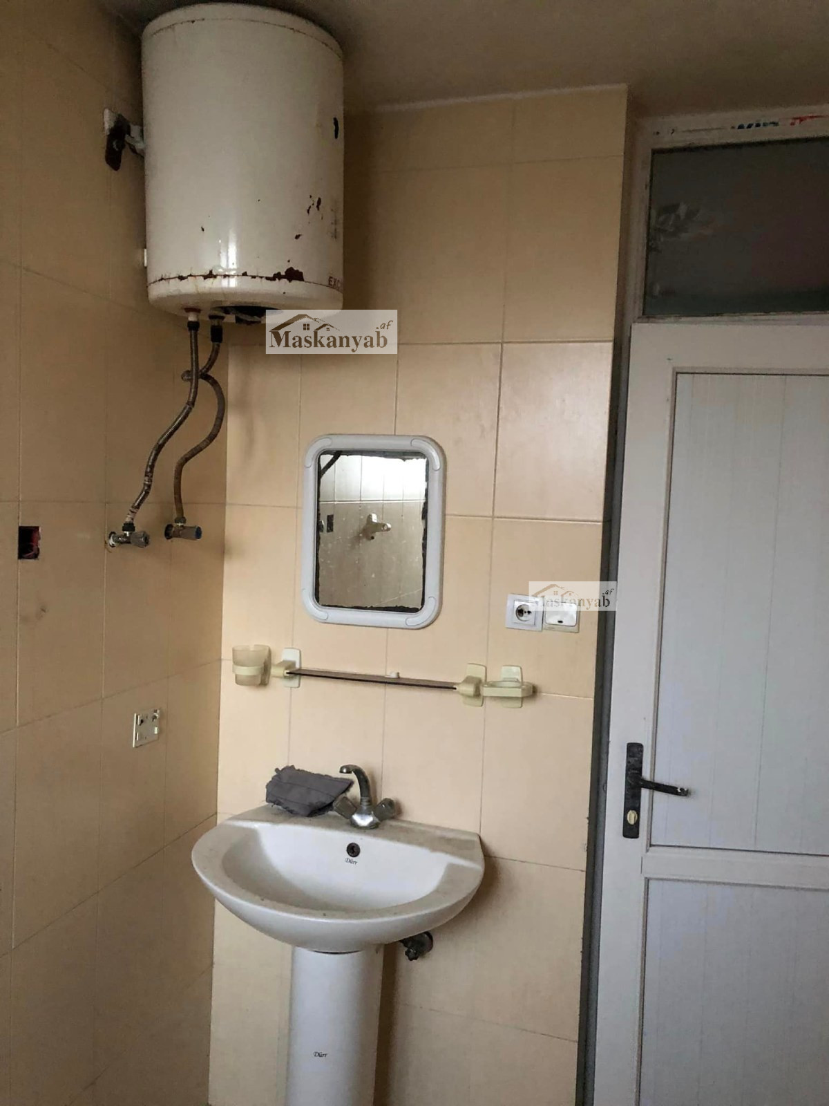 Three-room house for rent in Bagrami