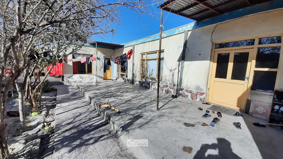 Three-room house for sale in Shaheed Hangara