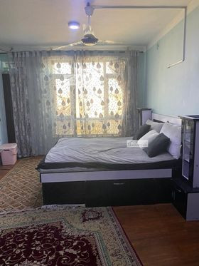 Two-and-half-floor house for sale in District 16