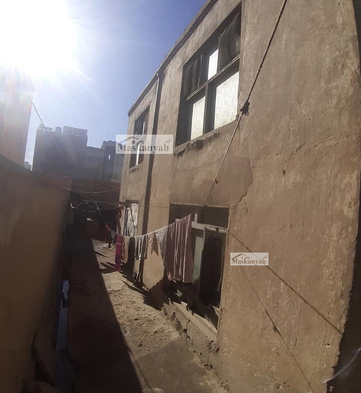 Eight-room house for sale in District 8, Kabul
