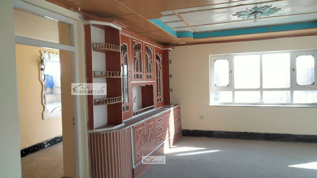 Eight-room house for sale in Sarak 2, Karte New