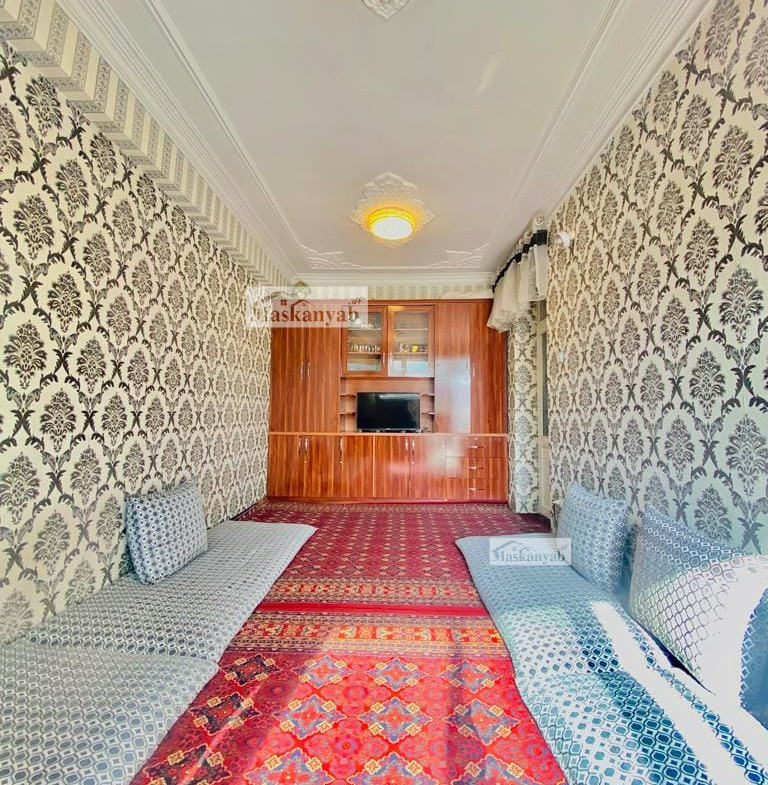 Five-room apartment for sale in Old Makroreyan