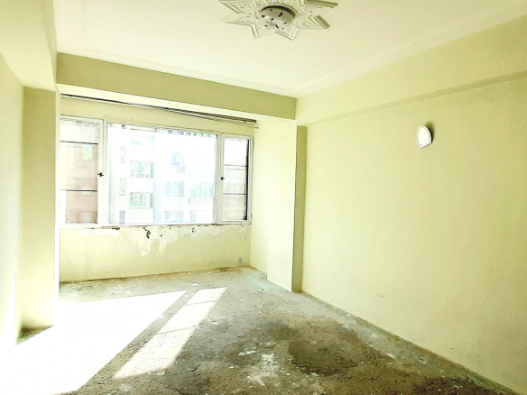 Four-room apartment for rent in Salim Karawan Blocks