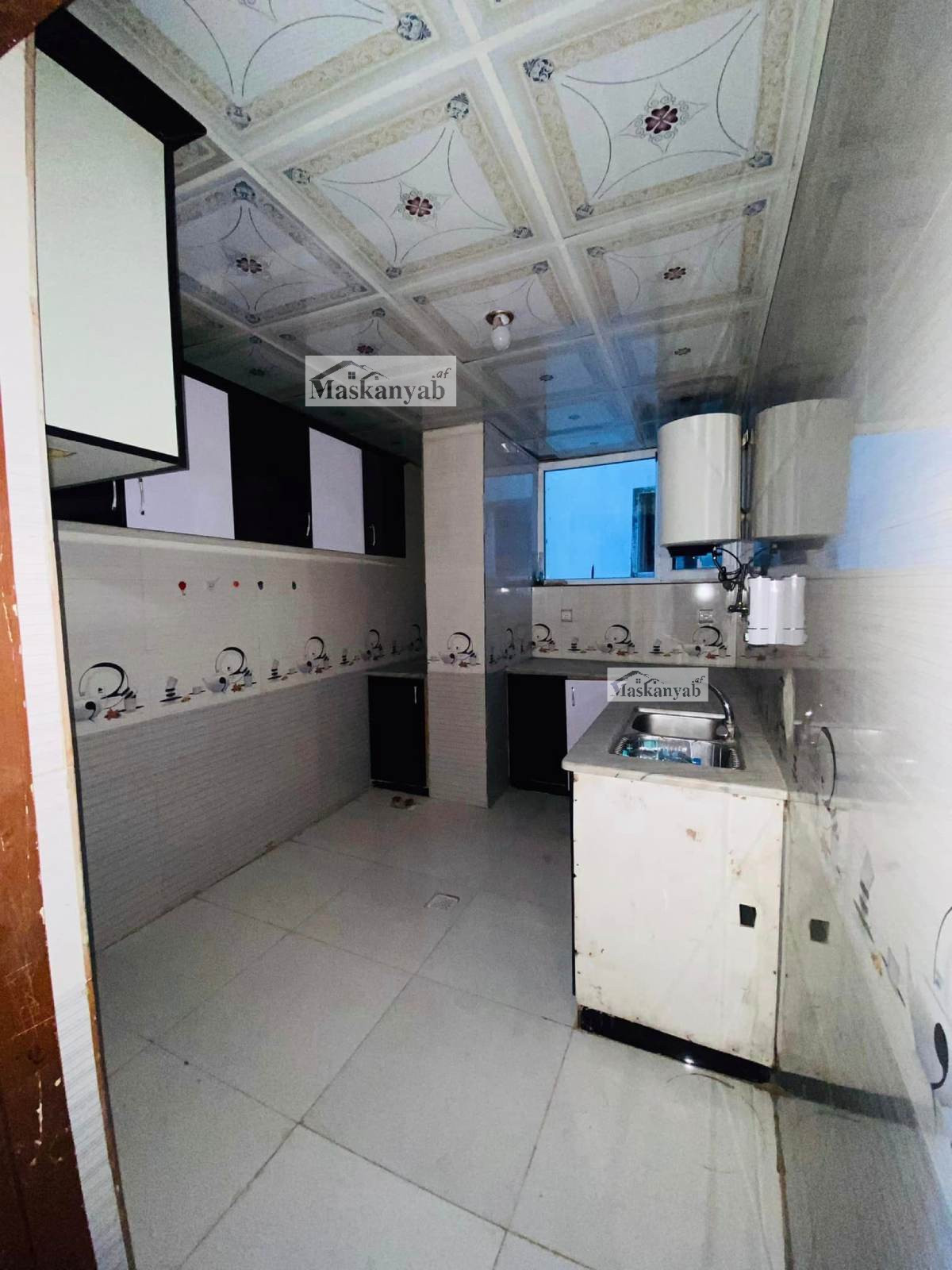 Four-room apartment for rent in Taimani Project
