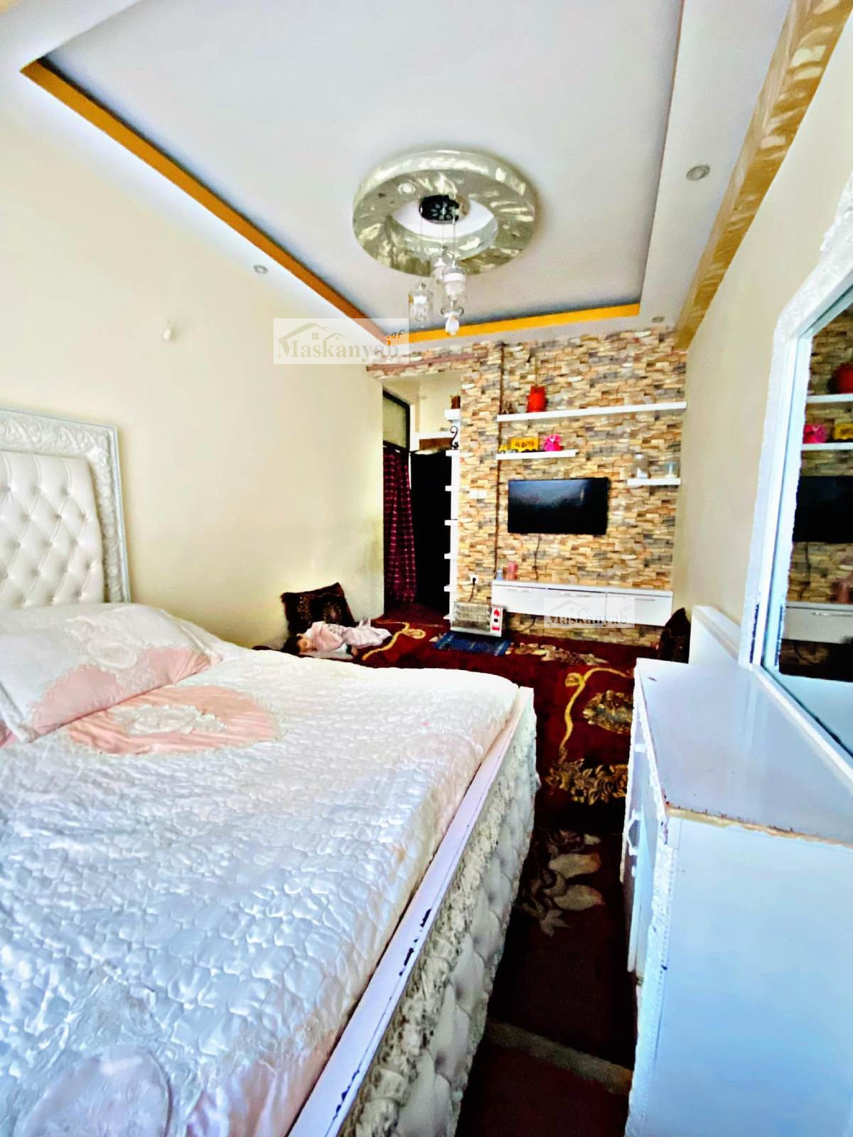 Four-room apartment for sale in Taimani Project, Kabul