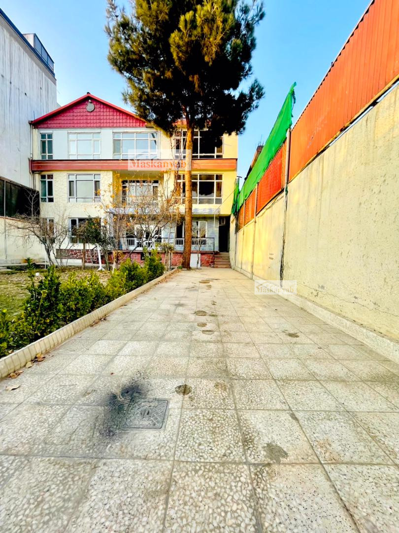 Seven-room house for rent in Shahr-e New, Kabul