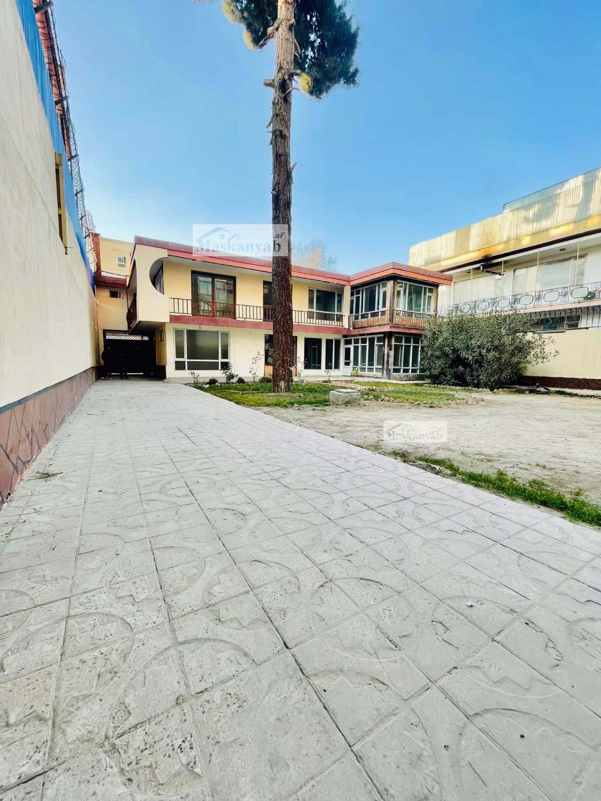 Six-room house for rent in Shahr-e New