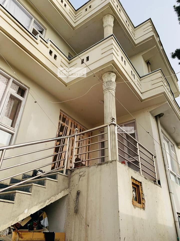 Six-room house for sale in Deh Dana, District 7