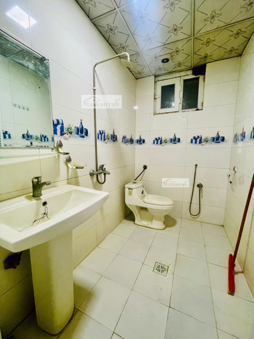 Three-room apartment for rent between Qala-e Fatihullah and Qala-e Mosa