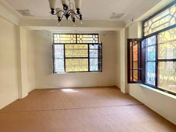 Three-room apartment for rent in Old Taimani