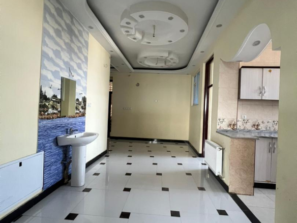 Three-room apartment for rent in Qala-e Mosa