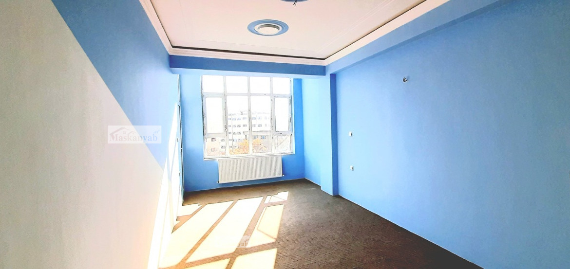 Three-room apartment for sale on 5th Street of Taimani