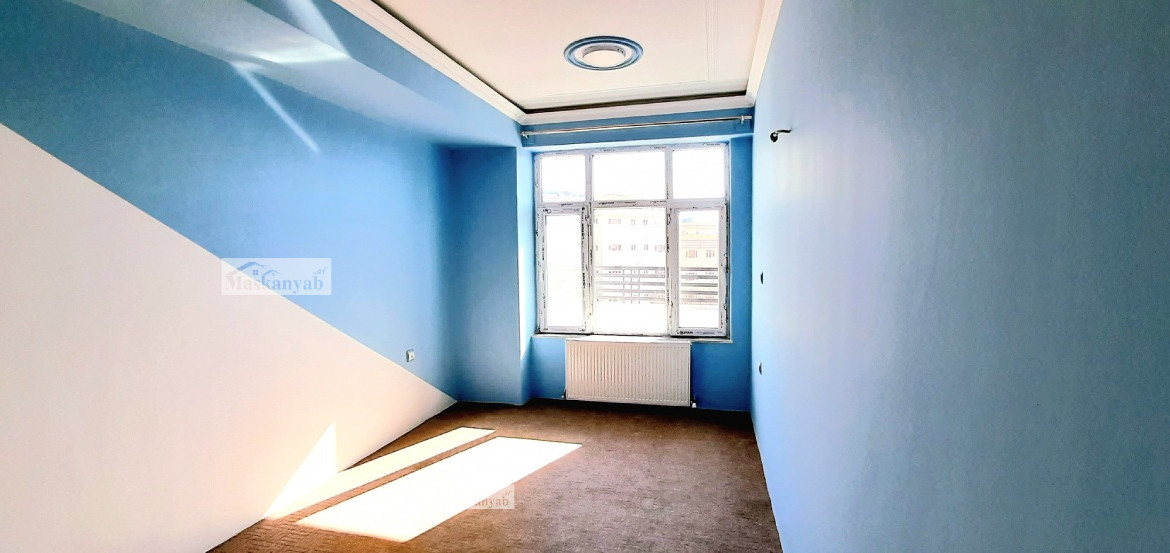 Three-room apartment for sale on 5th Street of Taimani