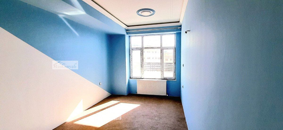 Three-room apartment for sale on 5th Street of Taimani