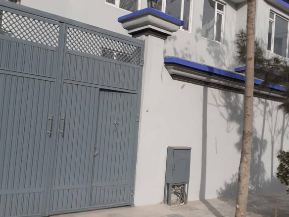 Two-floor house for rent at Hotel Parwan