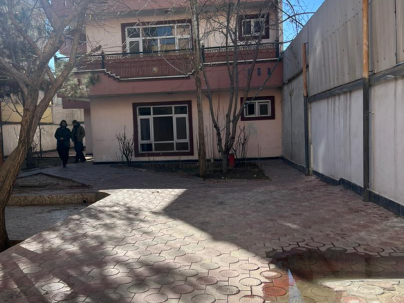 10 rooms house for rent in Qala-e Fatihullah