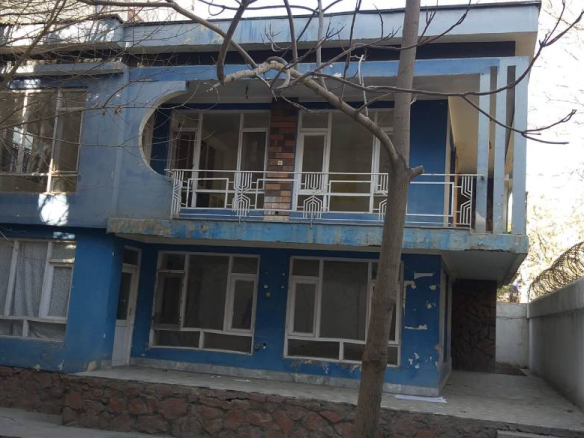 Two-room house for sale in District 13