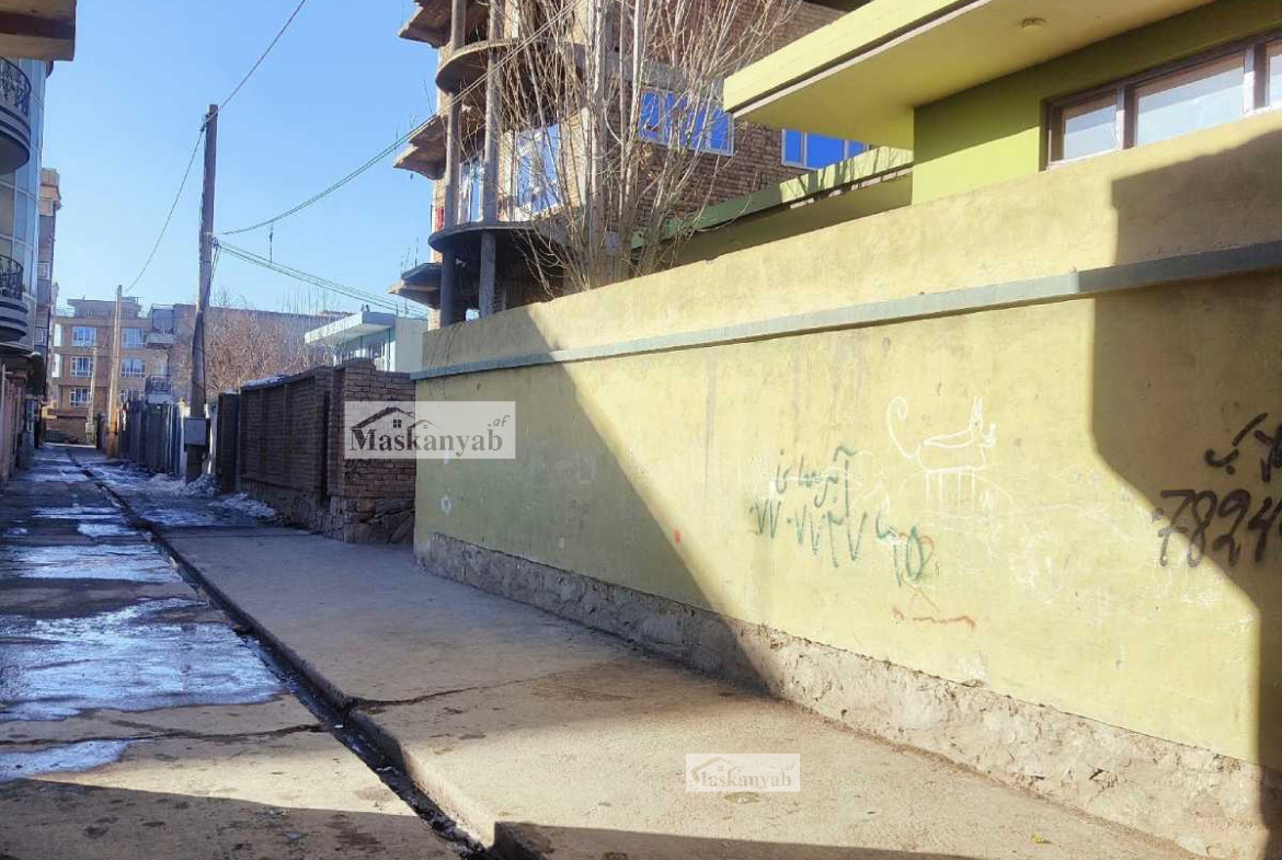 Five-room house for sale next to the Hawza 7