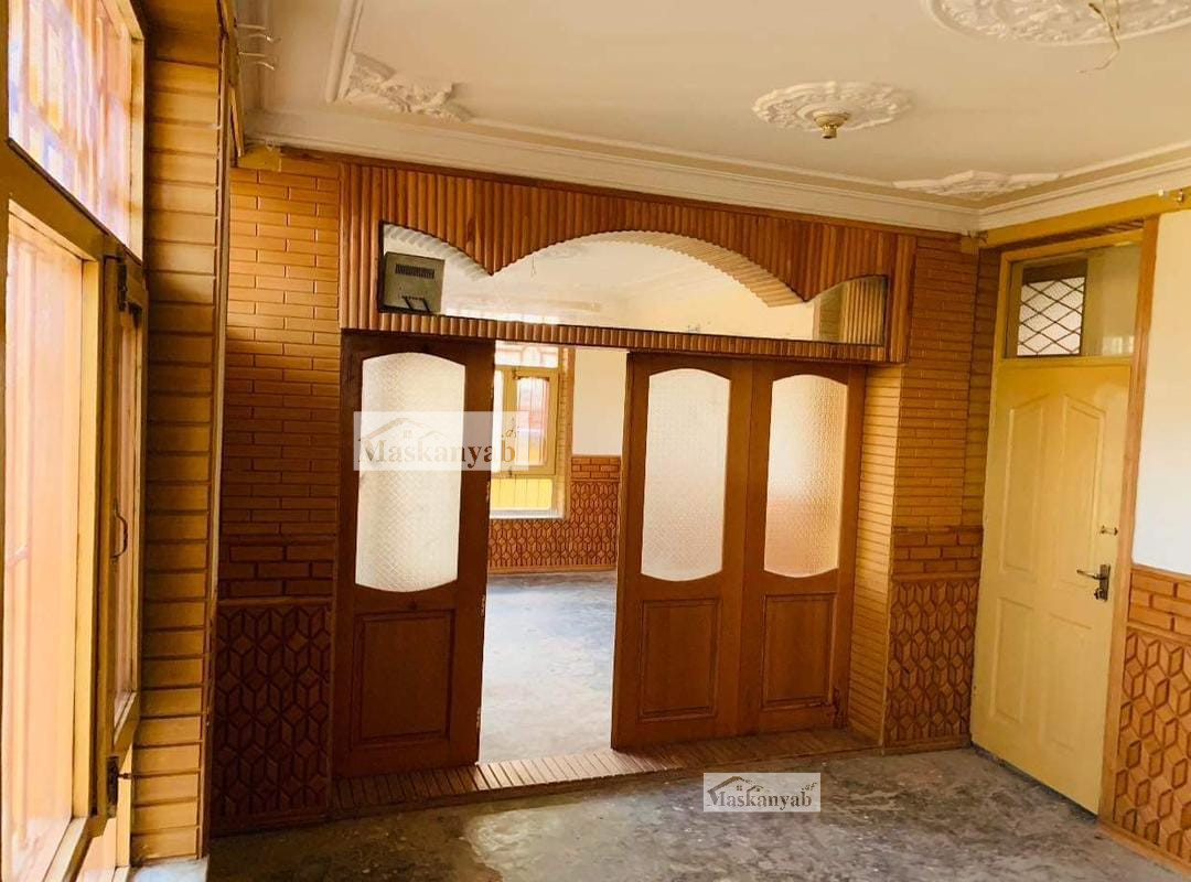 Four-floor house for sale in District 12, Kabul