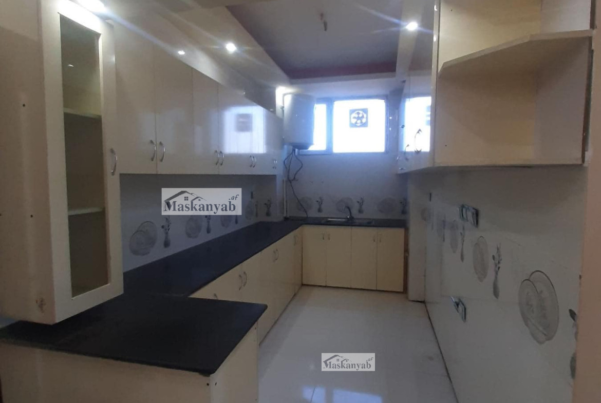 Four-room apartment for rent in Taimani