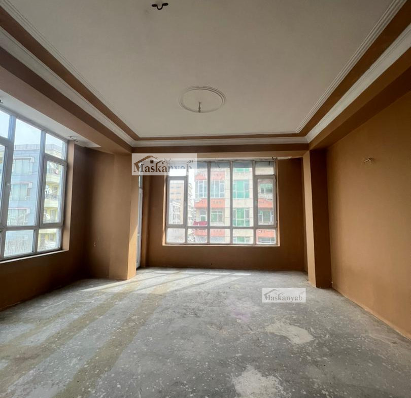 Four-room apartment for rent on 4th Street in Taimani