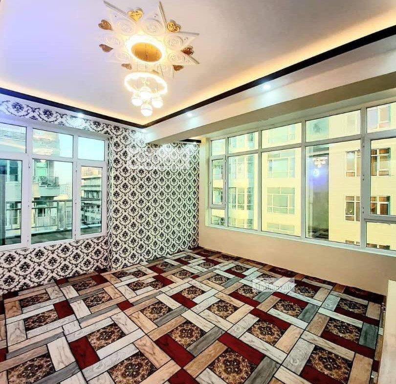 Four-room apartment for sale on 4th Street of Taimani