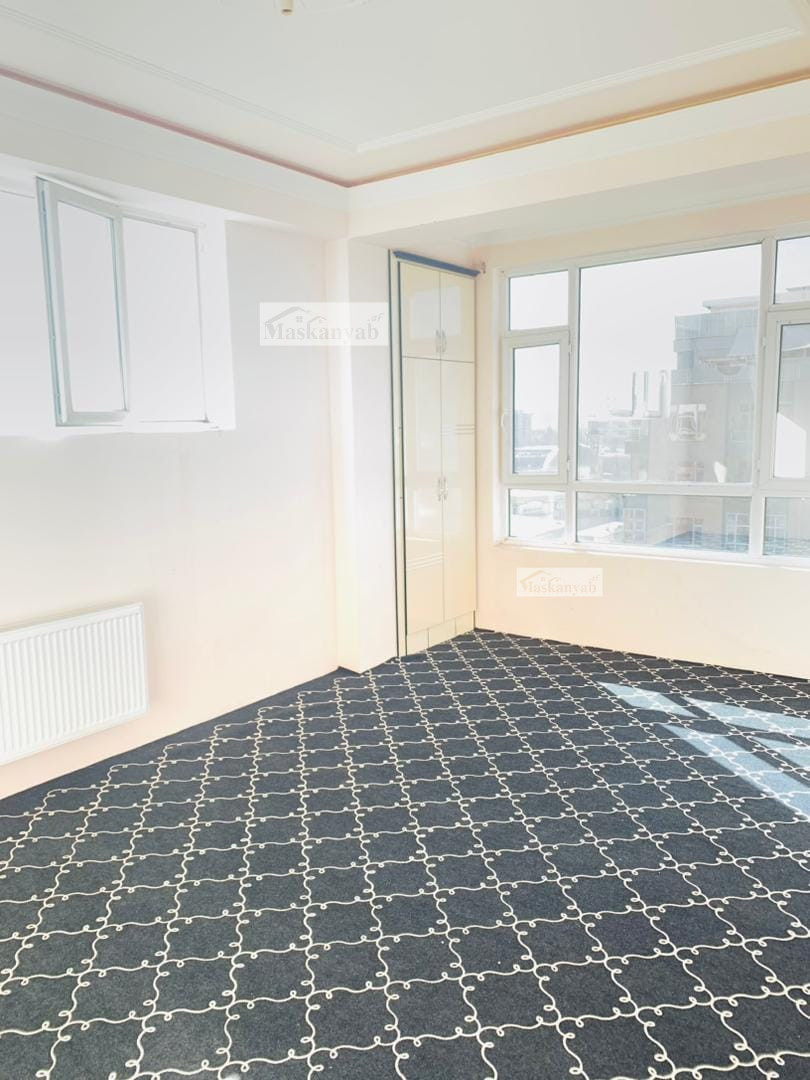 Four-room apartment for sale on 4th Street of Taimani